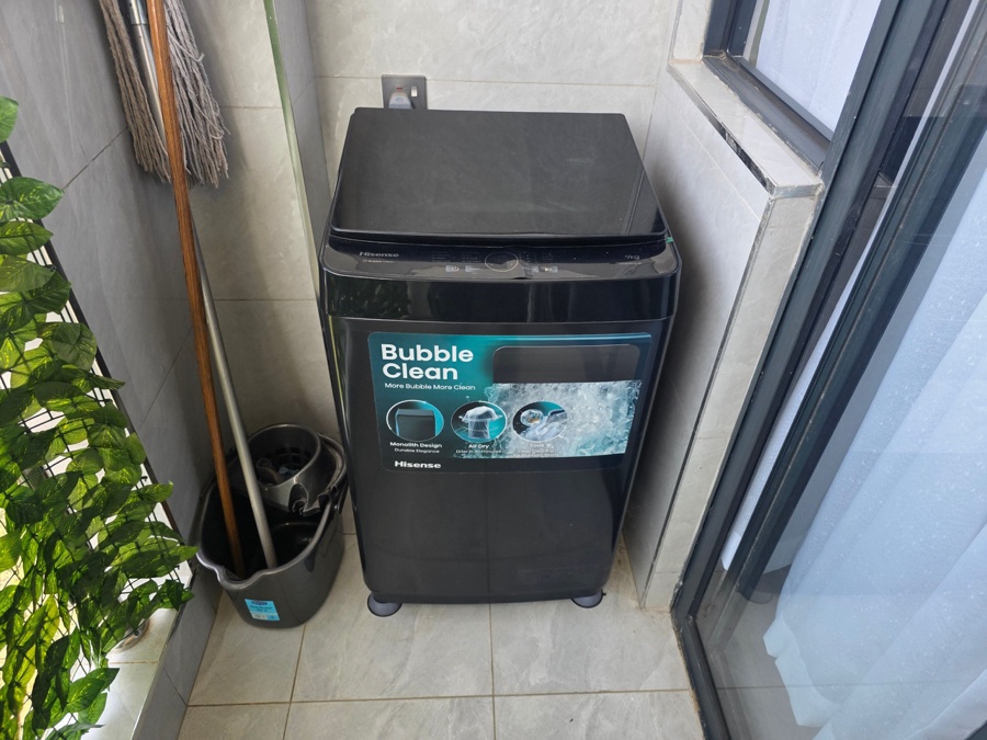 Balcony with washing machine